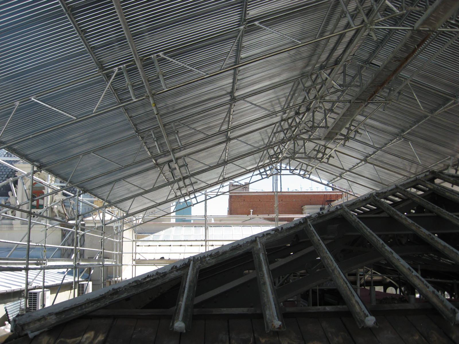 SOBRECUBIERTA-ESCUELA-DE-MINAS-VISTA-INFERIOR